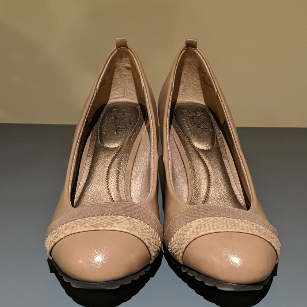 Beige wedges